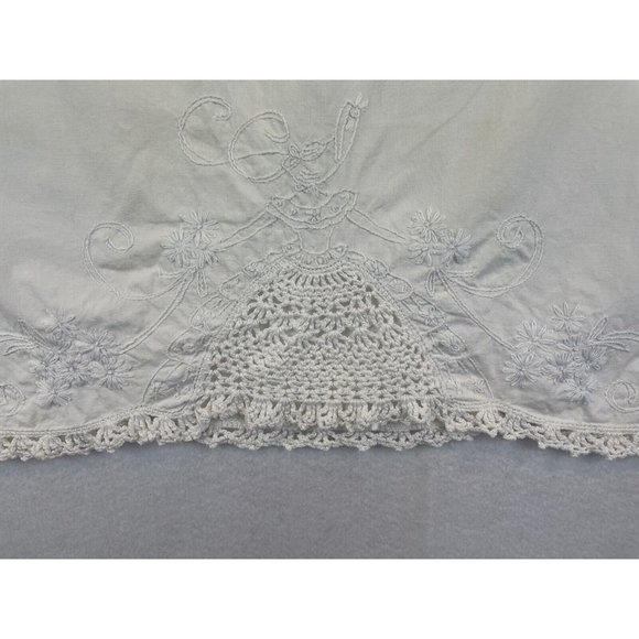 Vintage Hand Embroidered Pillowcase Hand Crocheted Lace Trim Southern Belle - Picture 5 of 12